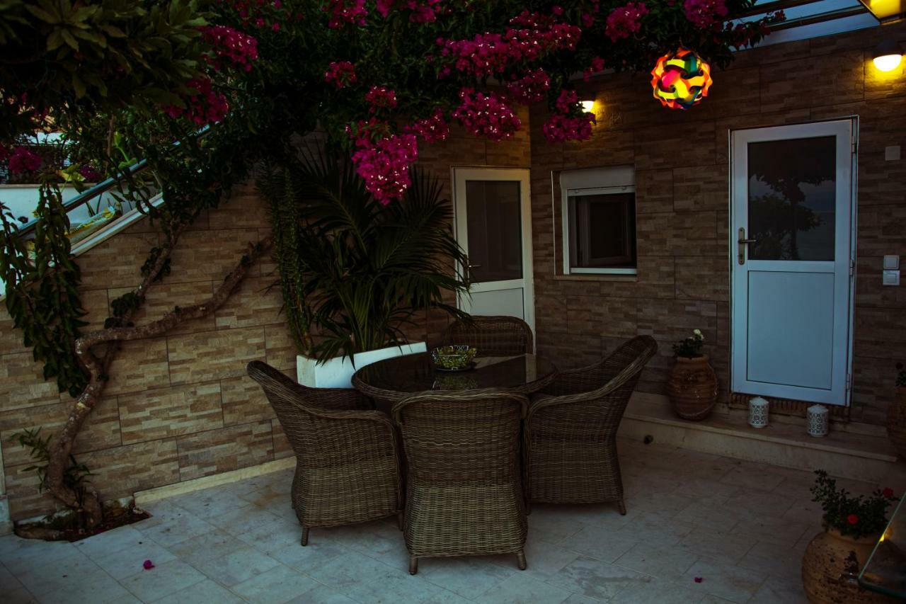 Villa Evita Mesongí エクステリア 写真